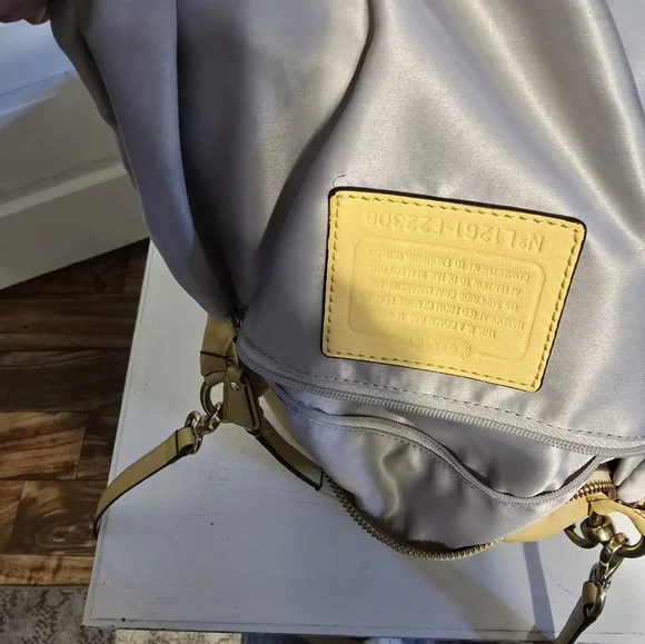 Coach Yellow Hobo Bag1 - Picture 14 of 16